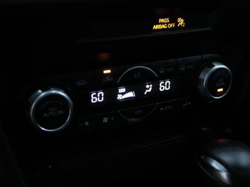 Used 2015 MAZDA MAZDA3 i Touring w/ Technology Package FWD image 19