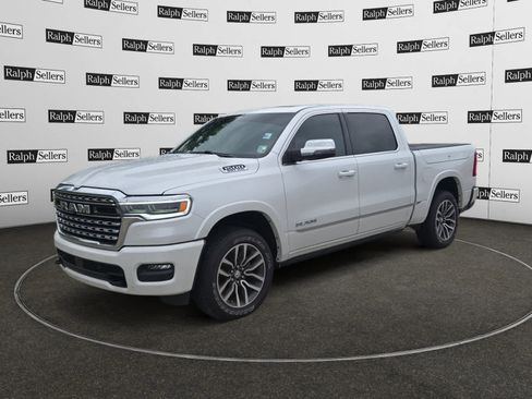 Used 2025 RAM 1500 Limited w/ Body Color Bumper Group AWD/4WD image 2