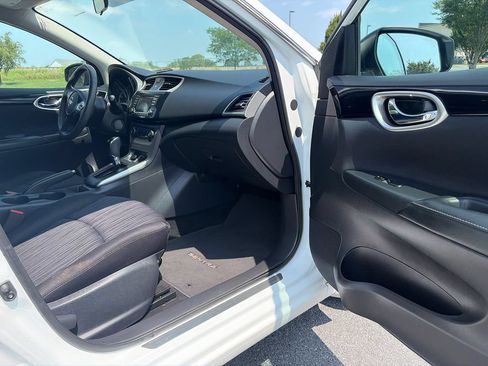 Used 2017 Nissan Sentra SV FWD image 14