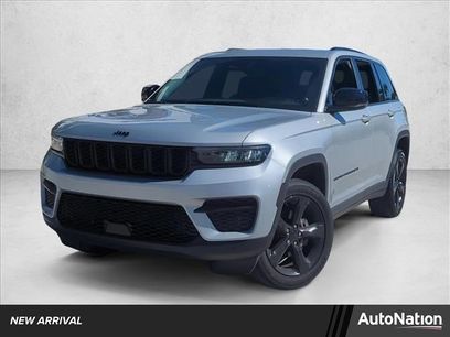 Used 2023 Jeep Grand Cherokee Altitude