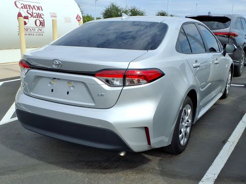 Certified 2025 Toyota Corolla LE FWD image 3