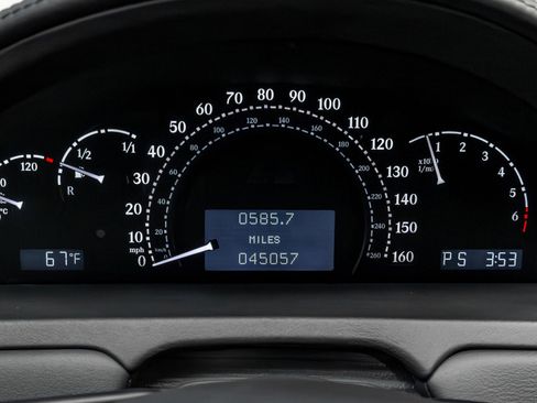 Used 2004 Maybach 57 image 8