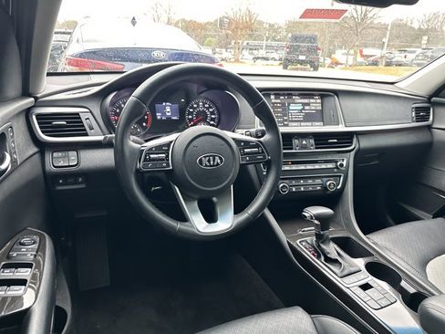 Used 2020 Kia Optima Premium image 27