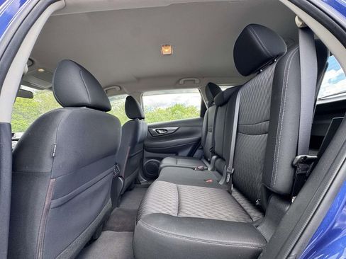 Used 2017 Nissan Rogue S AWD/4WD image 15