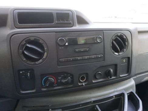 Used 2014 Ford E-350 and Econoline 350 Super Duty RWD image 4