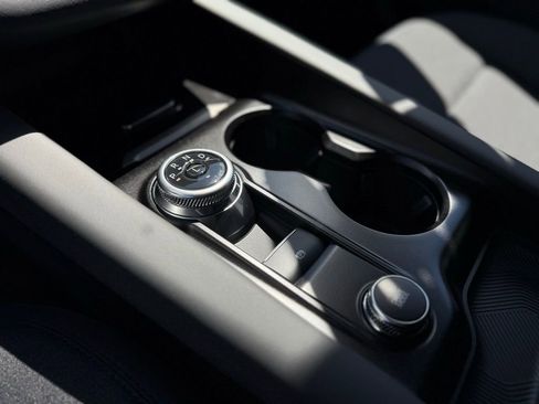 New 2025 Ford Explorer Active image 22