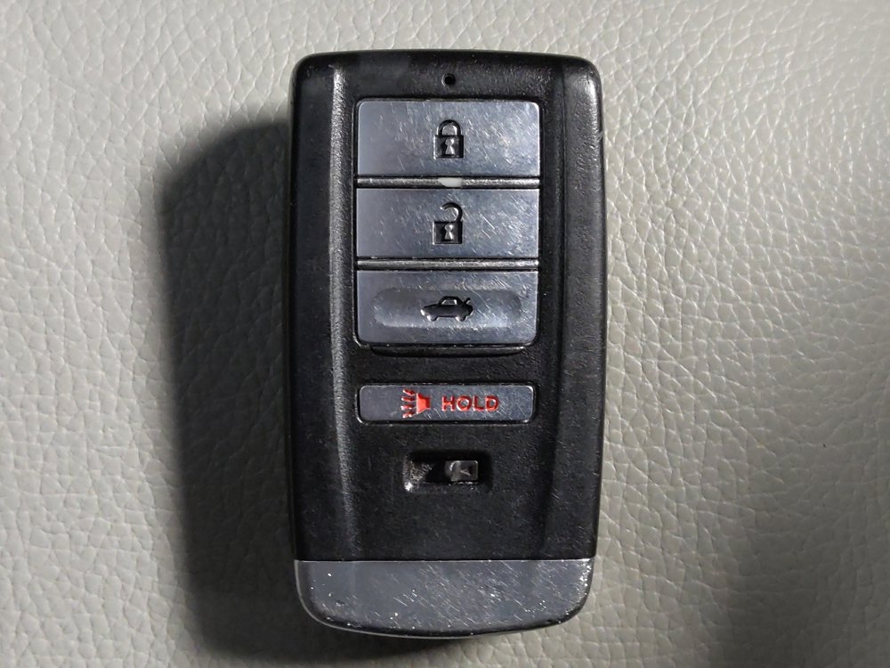 Used 2015 Acura TLX FWD image 32