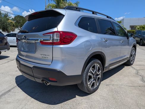 Used 2026 Subaru Ascent Touring AWD/4WD image 4