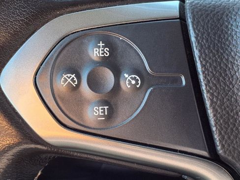 Used 2018 Chevrolet Silverado 1500 LT w/ All Star Edition image 22