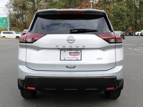 Certified 2025 Nissan Rogue S image 7