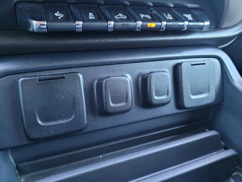 Used 2015 GMC Sierra 3500 Denali w/ Duramax Plus Package image 16