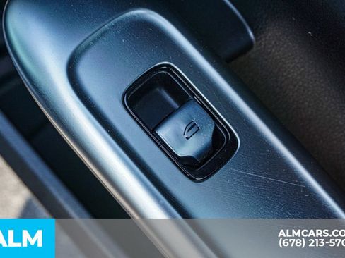 Used 2025 Mercedes-Benz C 300 Sedan image 55