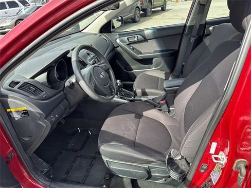Used 2013 Kia Forte EX image 14