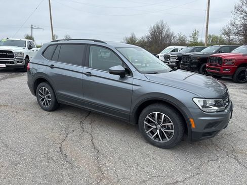 Used 2021 Volkswagen Tiguan S image 7