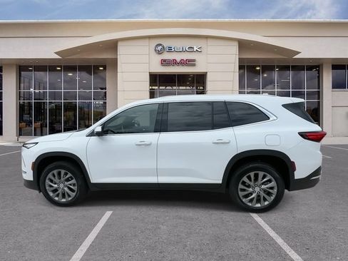 Certified 2025 Buick Enclave Preferred FWD image 8