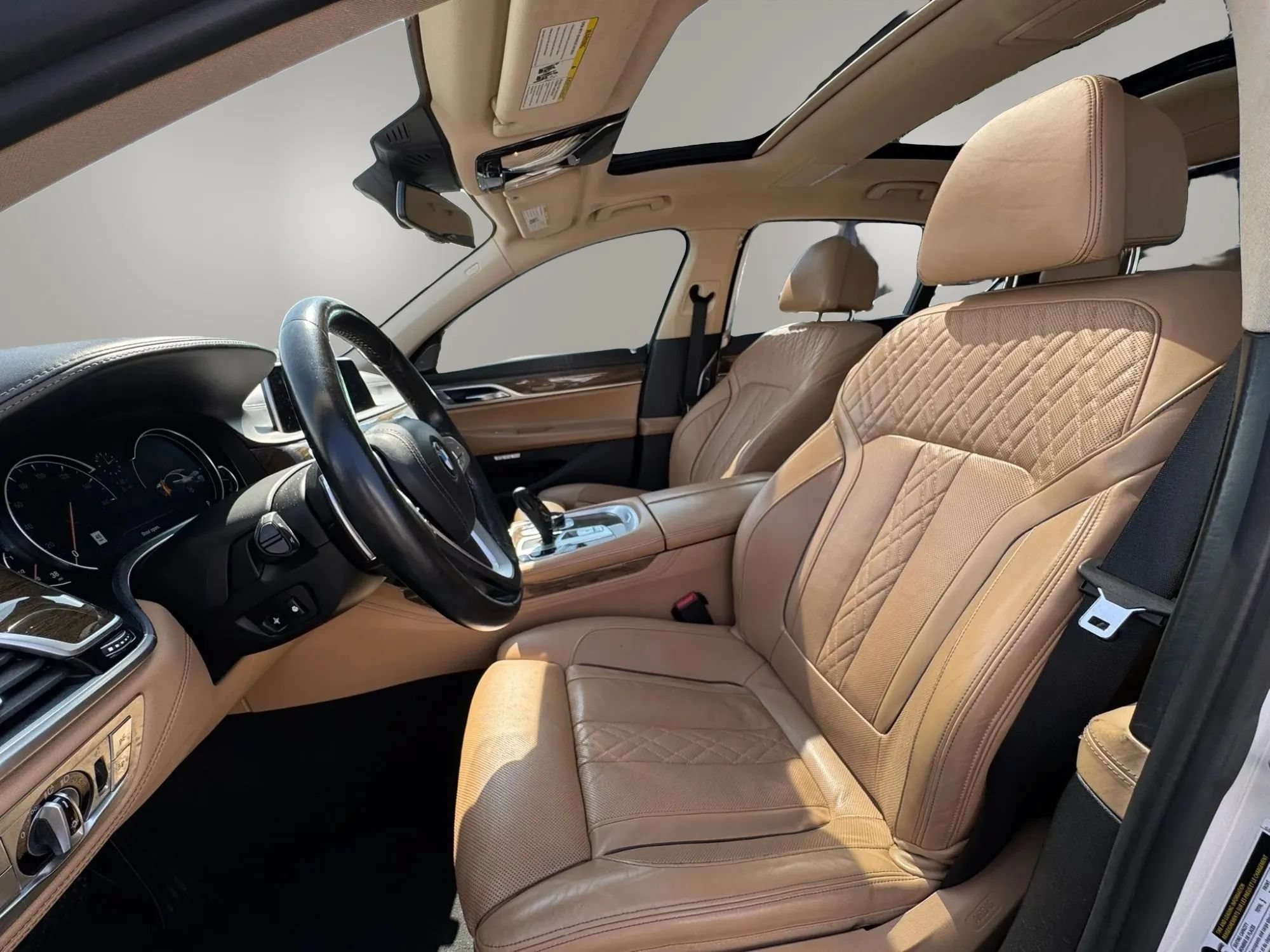 Used 2016 BMW 740i RWD image 9