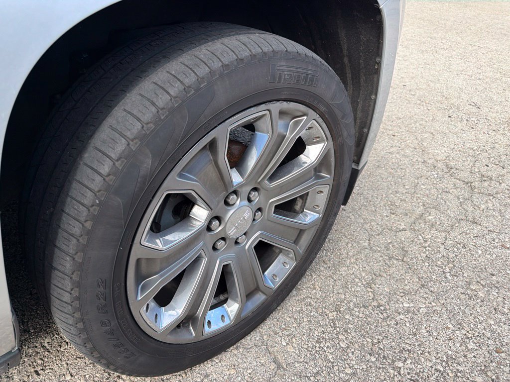 Used 2015 GMC Yukon Denali w/ Premium Package AWD/4WD image 7