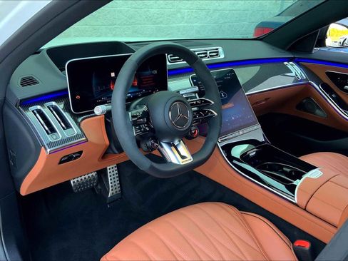 Used 2025 Mercedes-Benz S 63 AMG S image 16