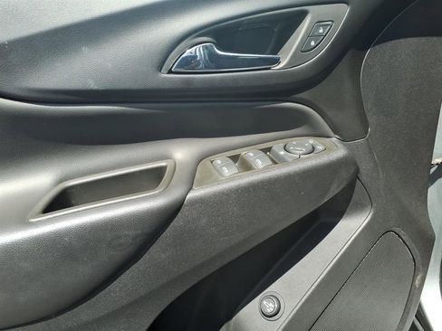 Used 2023 Chevrolet Equinox LT FWD image 6