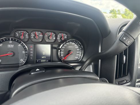 Used 2019 Chevrolet Silverado 1500 W/T RWD image 25