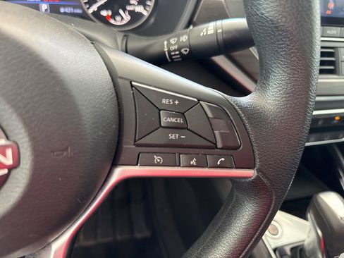 Used 2024 Nissan Altima 2.5 SV FWD image 14