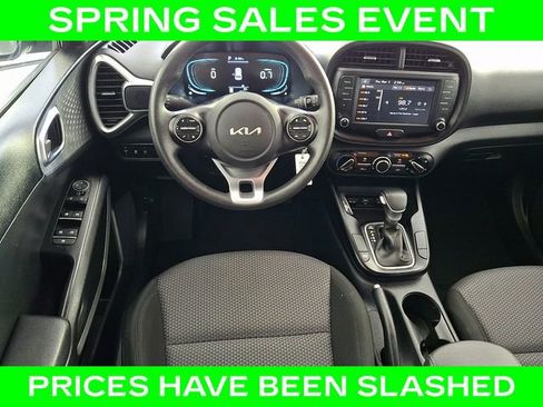 Used 2024 Kia Soul LX w/ Option Group 015 image 12