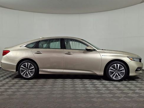 Used 2018 Honda Accord Touring image 10