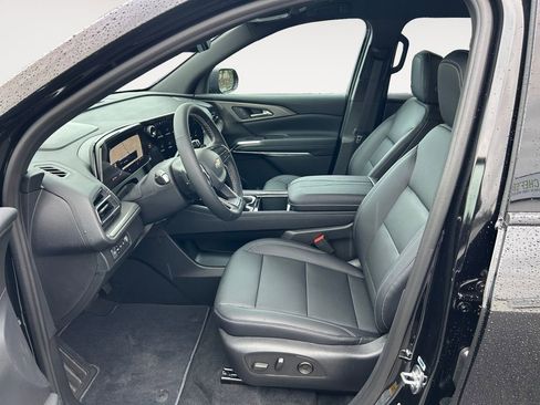 New 2026 Chevrolet Traverse LT w/ Driver Confidence Package image 15