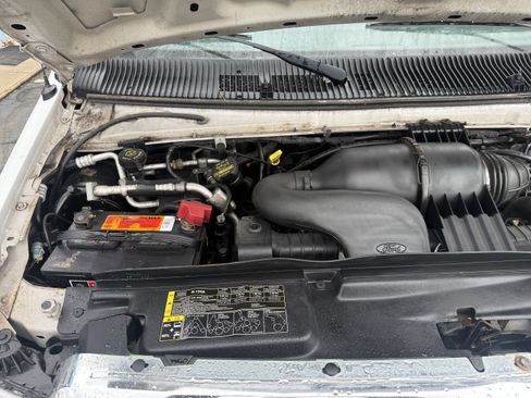 Used 2011 Ford E-350 and Econoline 350 XLT image 35