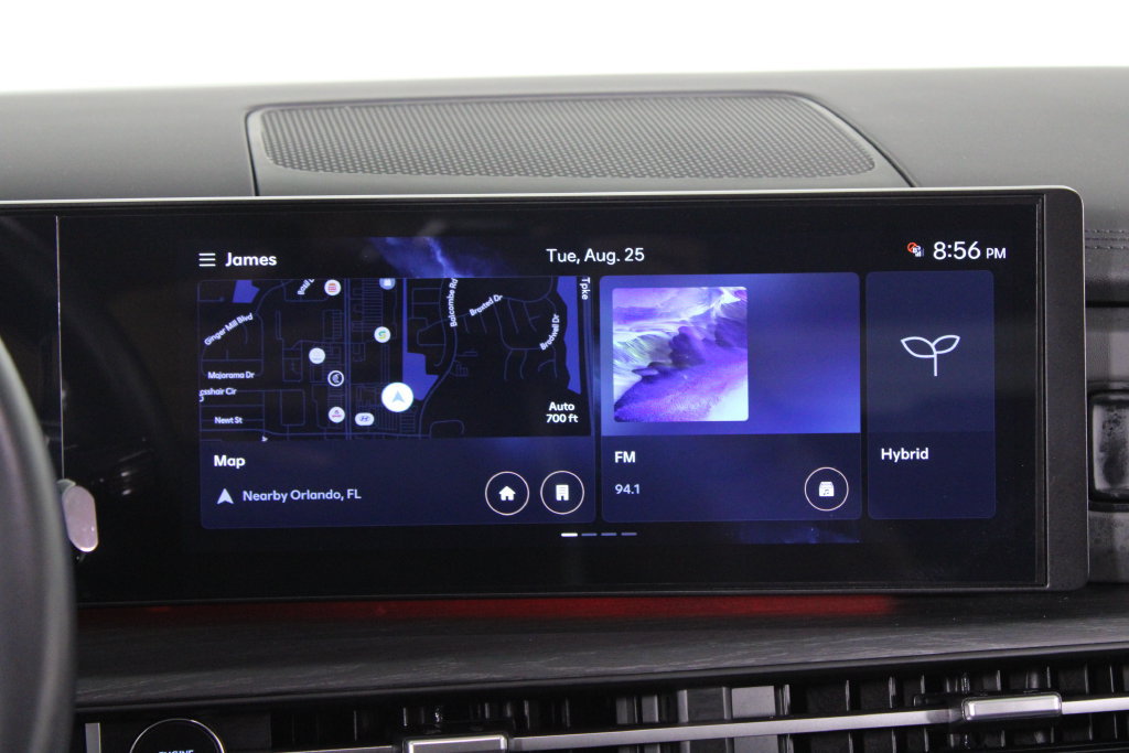 Certified 2024 Hyundai Santa Fe Limited FWD image 9