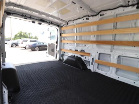 Used 2025 Ford Transit 250 Low Roof w/ Exterior Upgrade Package RWD image 16