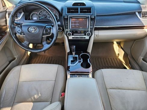 Used 2014 Toyota Camry XLE FWD image 15