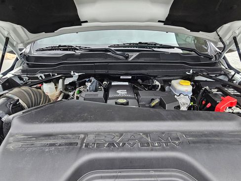 Used 2024 RAM 3500 Laramie w/ Night Edition image 31