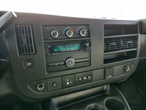 Used 2020 GMC Savana 2500 Work Van image 21