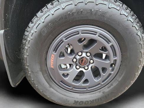 New 2026 Nissan Frontier PRO-4X w/ Pro-4x Convenience Package image 25