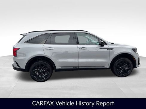 Certified 2023 Kia Sorento SX image 7