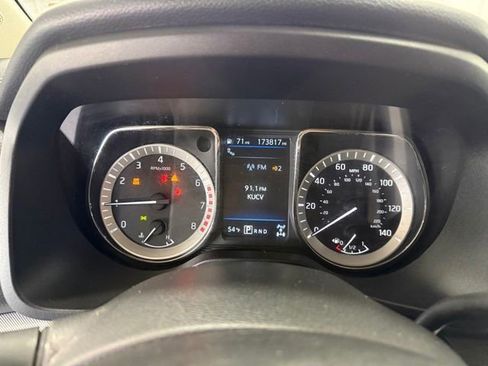 Used 2019 Nissan Titan PRO-4X w/ Pro-4x Convenience Package AWD/4WD image 27