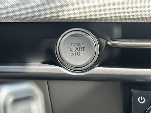 New 2026 Hyundai Tucson Limited image 22