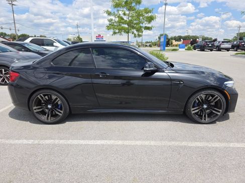 Used 2018 BMW M2 RWD image 8