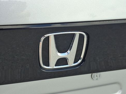 Certified 2024 Honda Accord EX image 31