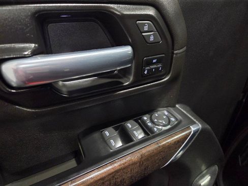 Used 2022 GMC Sierra 2500 Denali image 38