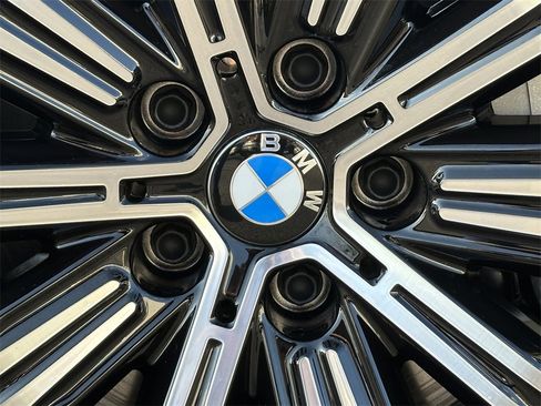 Used 2026 BMW 330i 330i w/ Parking Assistance Package image 11