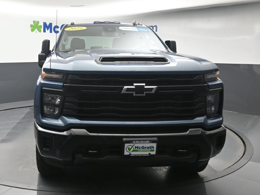 Used 2025 Chevrolet Silverado 2500 Custom AWD/4WD image 6
