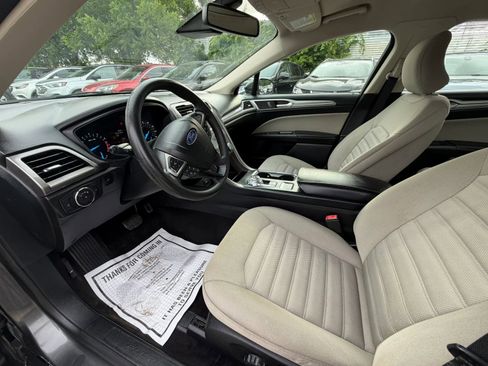 Used 2019 Ford Fusion S FWD image 17