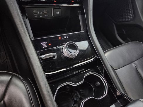 Used 2023 Jeep Grand Cherokee L Limited AWD/4WD image 13