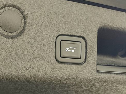 Certified 2024 Chevrolet Equinox RS image 22