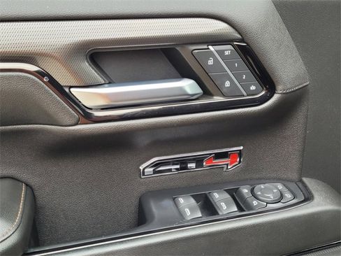 Used 2022 GMC Sierra 1500 AT4 image 16