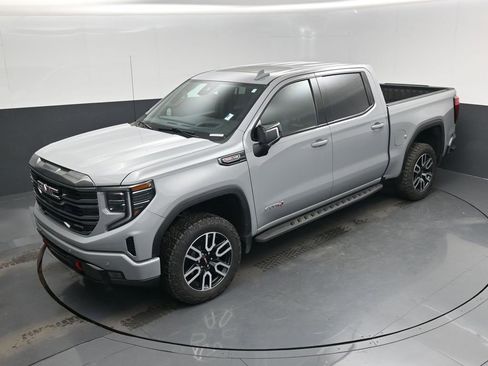 Used 2024 GMC Sierra 1500 AT4 w/ Technology Package image 46