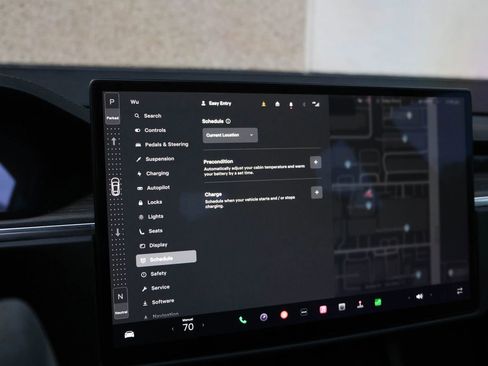 Used 2021 Tesla Model S Plaid image 43