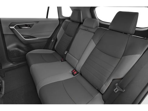 Used 2024 Toyota RAV4 XLE FWD image 9